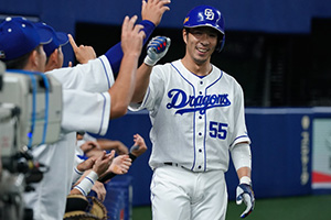 今季1号となるソロ本塁打を放った福田選手