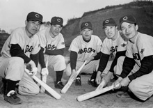 1956年当時の打撃陣。左から原田督三、井上登、児玉利一、杉山悟、本多逸郎