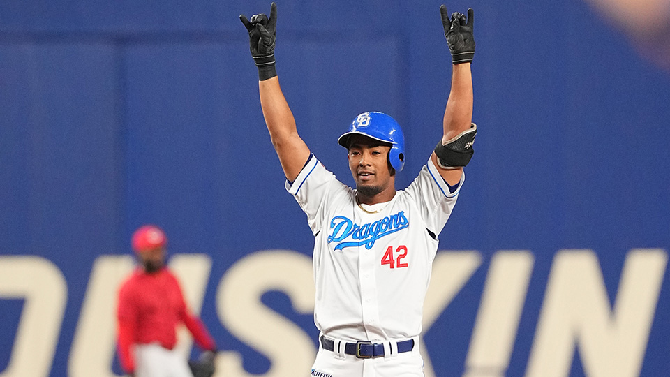 中日ドラゴンズ 2025年開幕3連戦 応援グッズ まとめ ペンライト