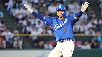 5安打の活躍を見せた石伊投手