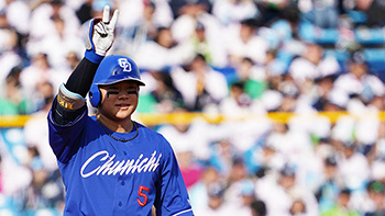 この試合、2安打を放った村松選手