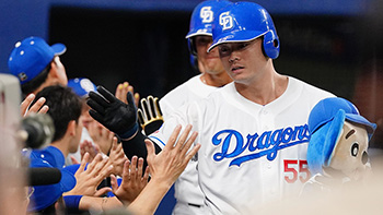 2試合連続となる15号3ランホームランを放った細川選手