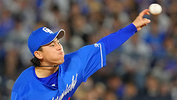 先発し5回まで無失点ピッチングの三浦投手