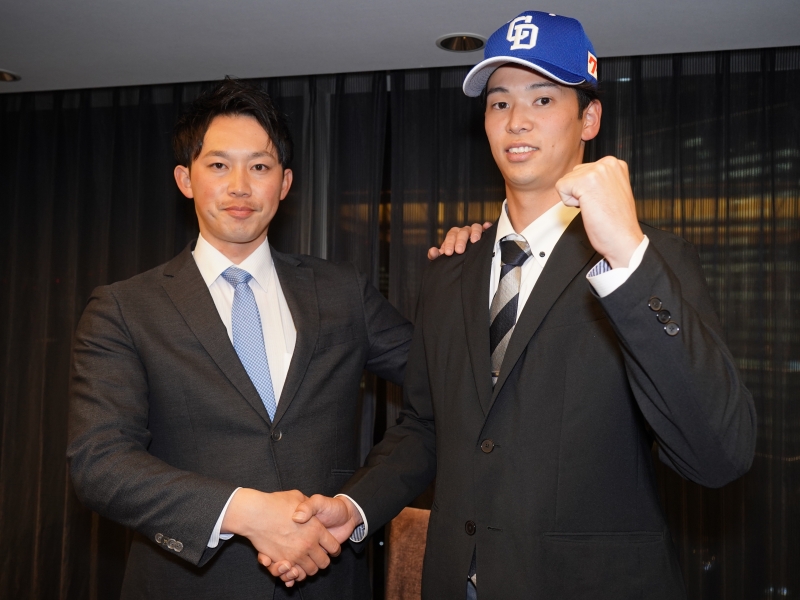 花田旭選手 仮契約