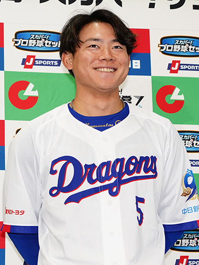 村松開人選手が3、4月度スカパー！サヨナラ賞を受賞