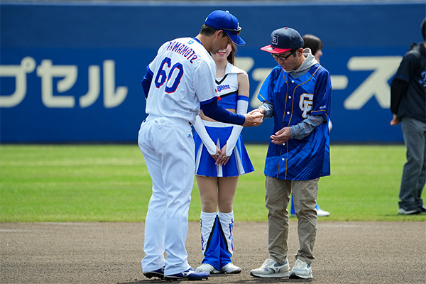 オンユアマークス 津田選手